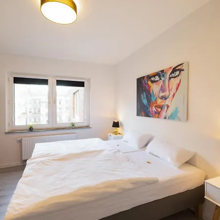 דירה ☆ Modern Stylish Flat In Location