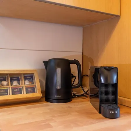 דירה ☆ Modern Stylish Flat In Location ווילהלמסהאבן